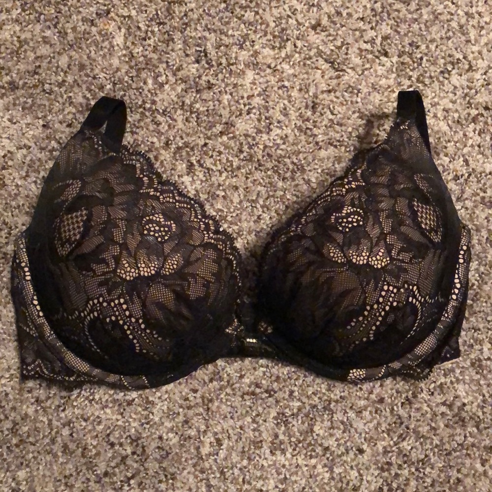 New Victoria’s Secret Fabulous PushUp Bra